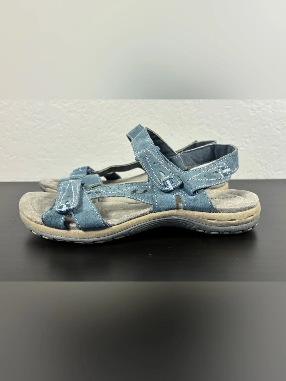 Earth Origins Light Blue Suede Comfort Casual Sandals Leather Straps Hiking